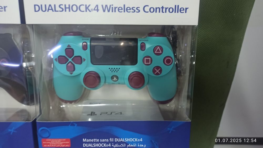 Джойстик пс4 новый