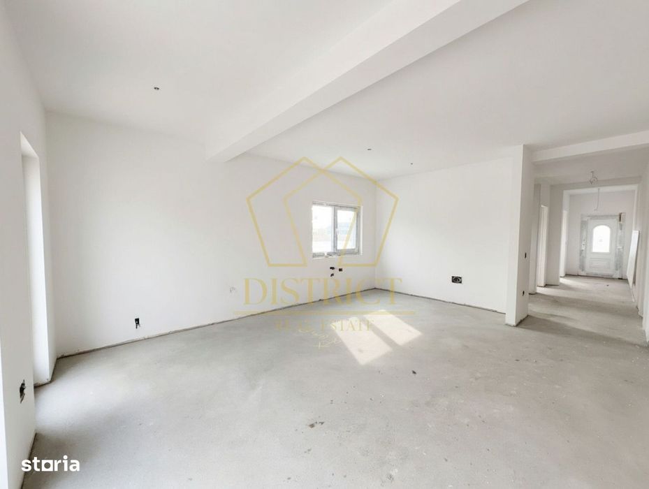 Duplex superb cu 4 camere, despărțit prin camera tehnica | Mosnita Vec