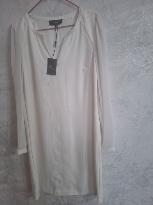 Платье нарядное 48 размер