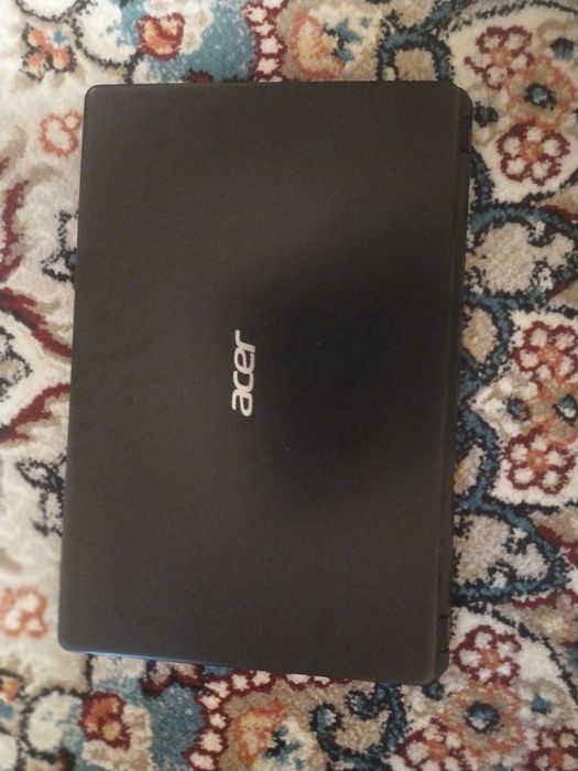 Noutbook acer aspire 3