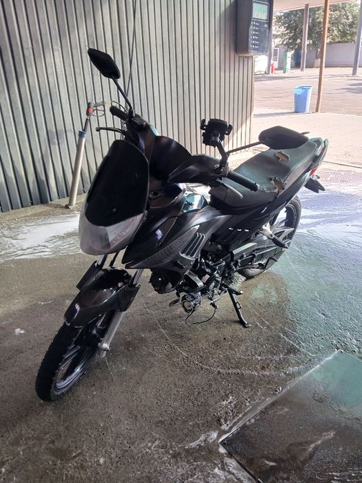 Skuter tank  va maped 125 kub sotiladi