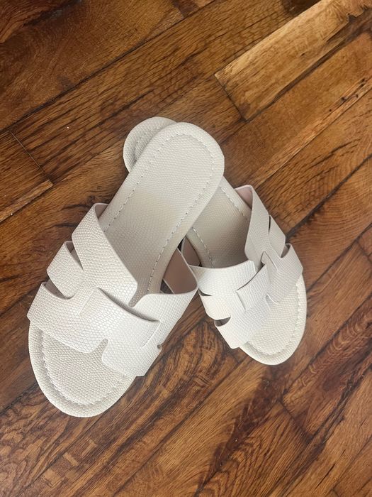 модерни чехли р-р 35