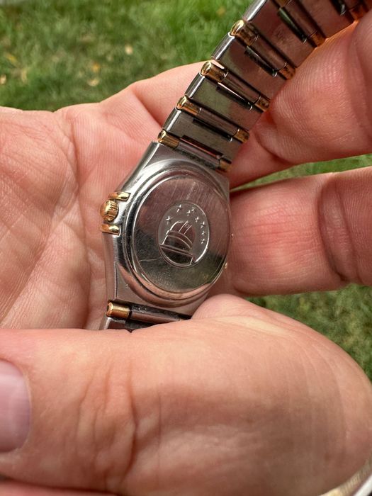 Омега дамски часовник 18к злато стомана. Omega constellation