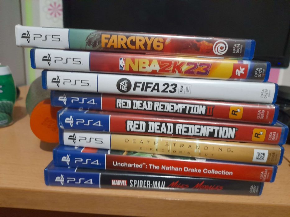 Playstation 5 със дисковод , контролер и игри