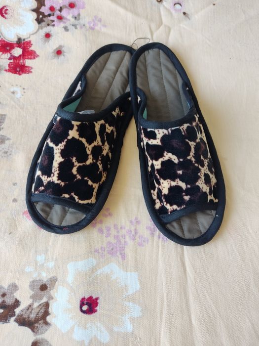 Домашние тапочки матерчатые