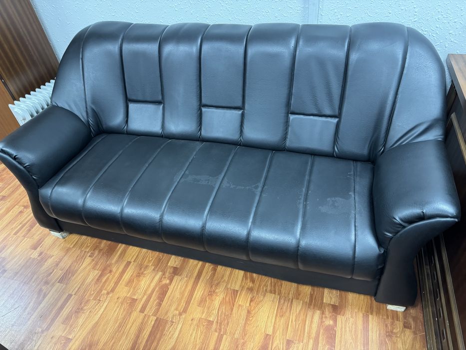 Ofis uchun kojinniy divan
