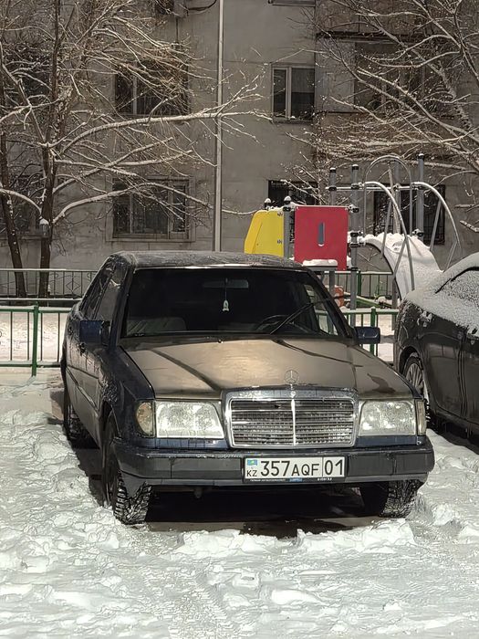 Продам 124 мерс е200