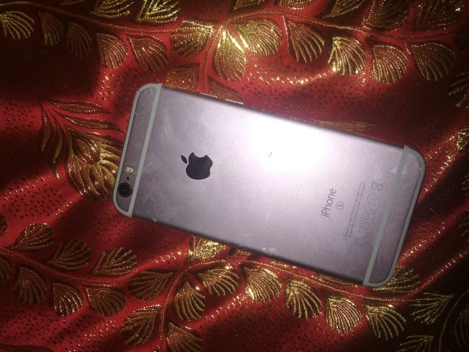 Продам iPhone 6 s
