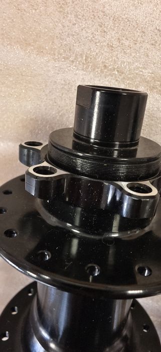 Предна главина Novatec D041SB-B15 32H 15x110мм Boost,12х148 D442SB-B12