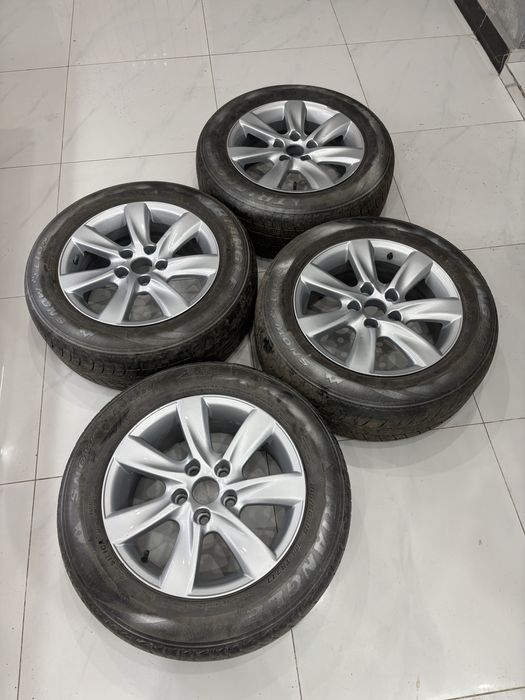 Титанки тайота R16