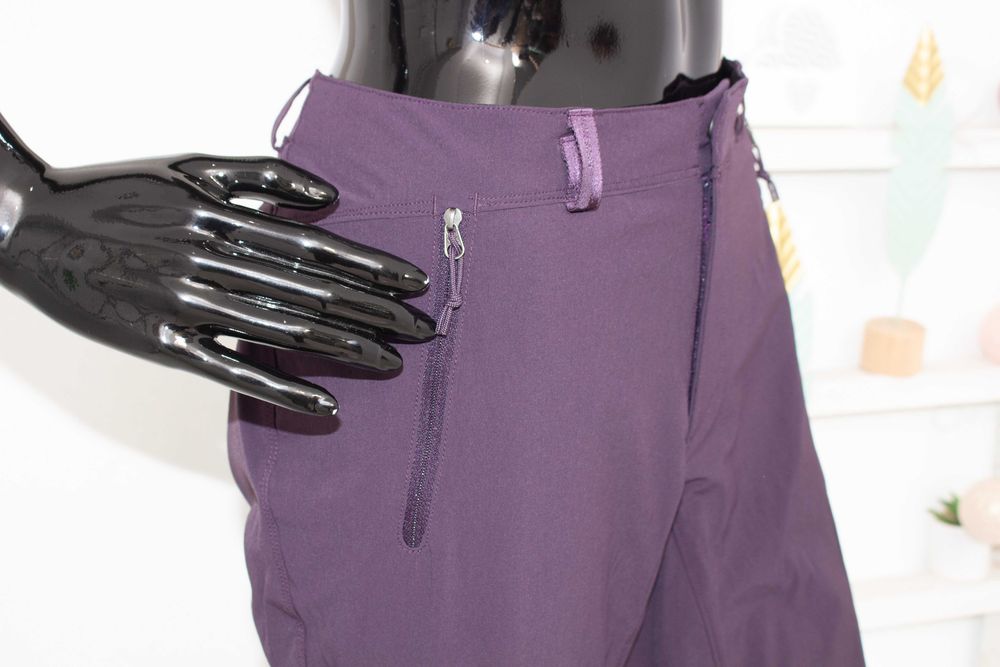 The North Face оригинален дамски панталон софтшел лилав EU4 размер S