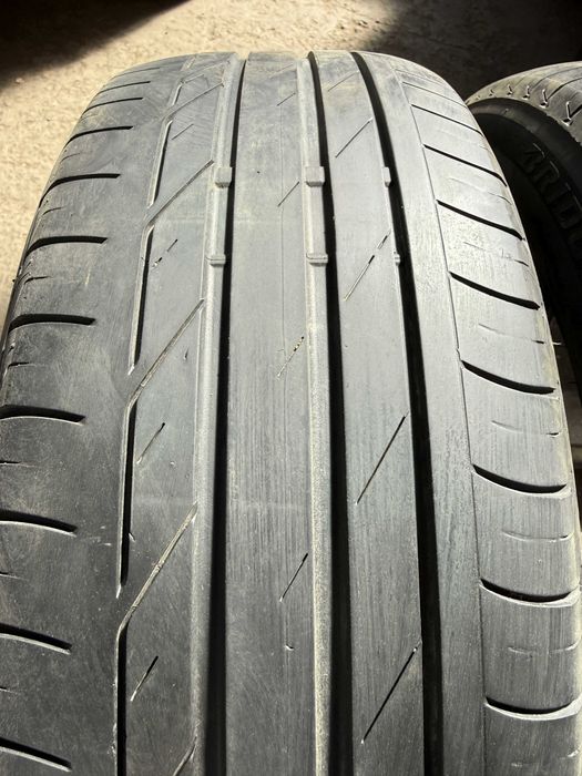 2x Anvelope Vara 205/55 R17 - Bridgestone Turanza T001 cu steluta BMW