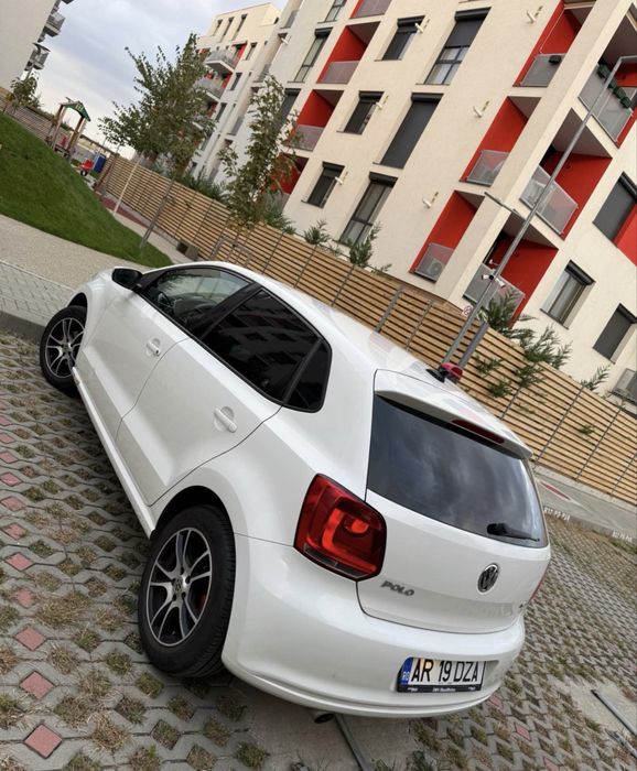 VOLKSWAGEN Polo 0 — imagine 4