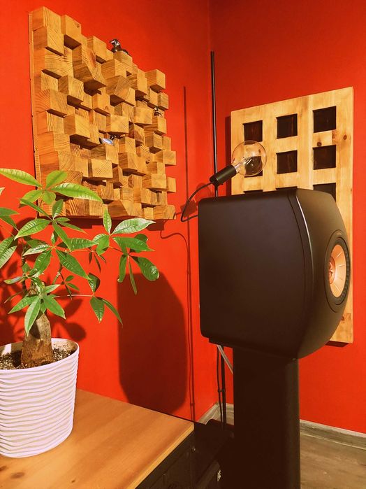 Продавам KEF LS50 Meta