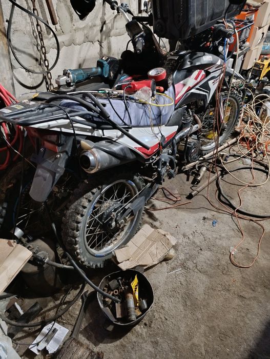 Продам эндуро 250