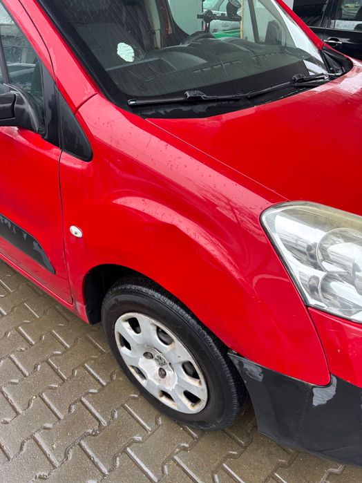 Vând Peugeot Partener