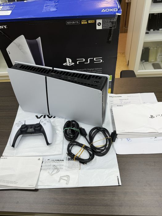 ***КАТО НОВ 825GB Playstation 5 Vivacom Гаранция до 2028 г. White
