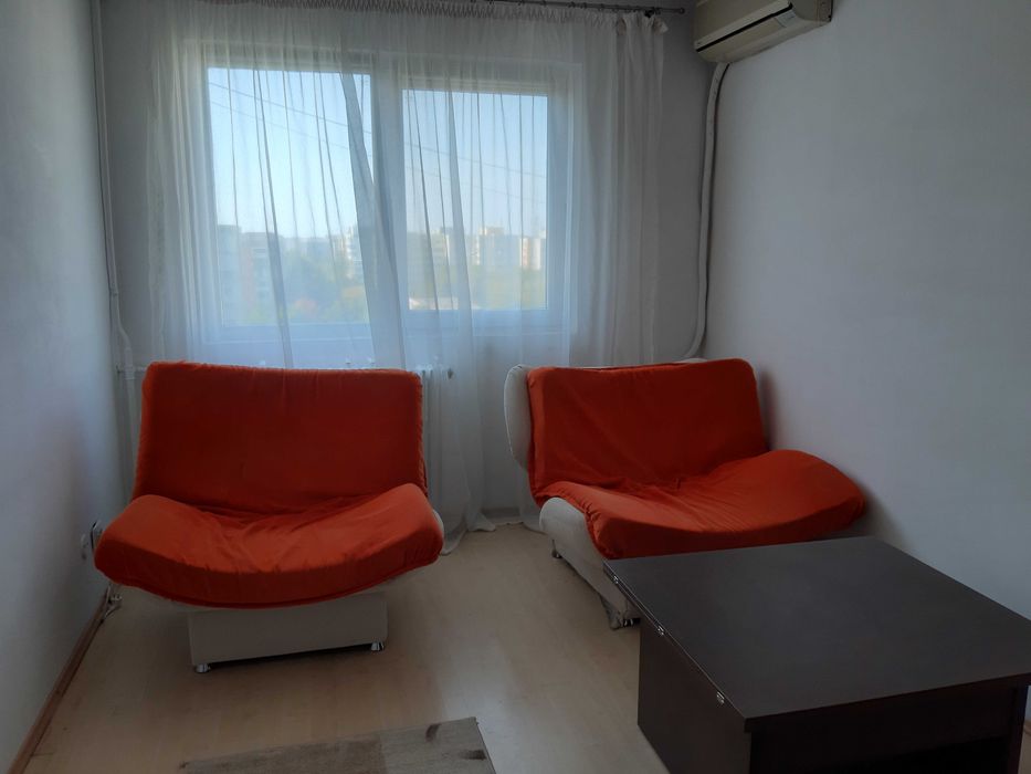 Apartament 3 camere de vanzare