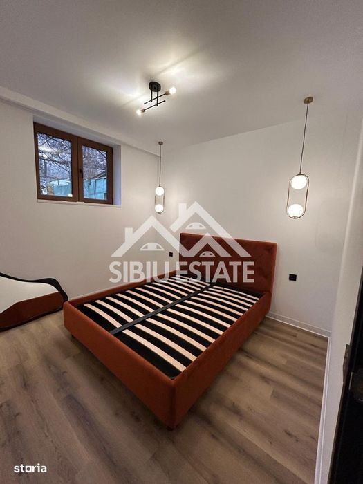 Apartament 3 camere, la casa, zona centrala