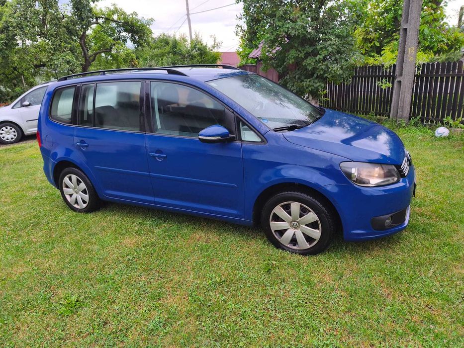 VOLKSWAGEN Touran 2011 — imagine 2