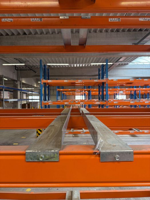 Rafturi metalice industriale