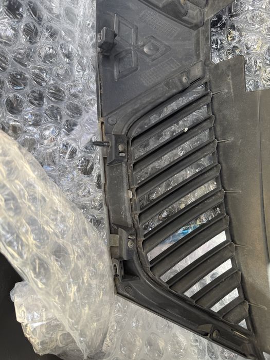 Решетка mitsubishi outlander 2008