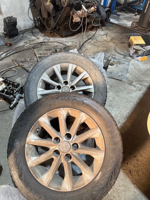 Продам диски комплект, от камри 50! Срочно! Цена договорная .