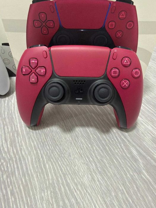 PlayStation 5 PS5 825GB Disc Edition + 2 Controllere (Cosmic Red) + Cutie Originală