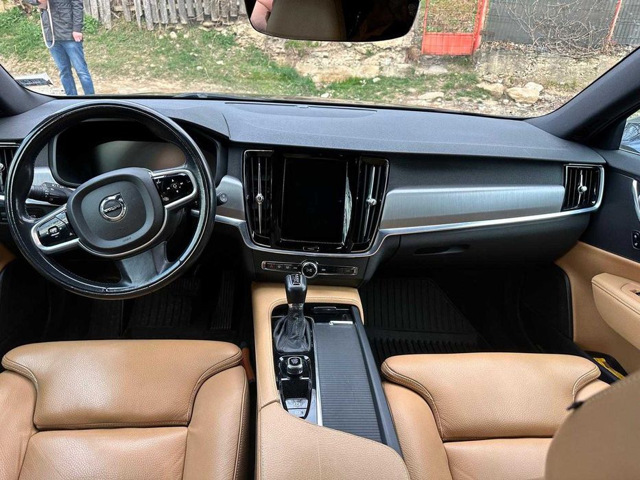 Volvo V90 Momentum Automat Euor 6 2017/6