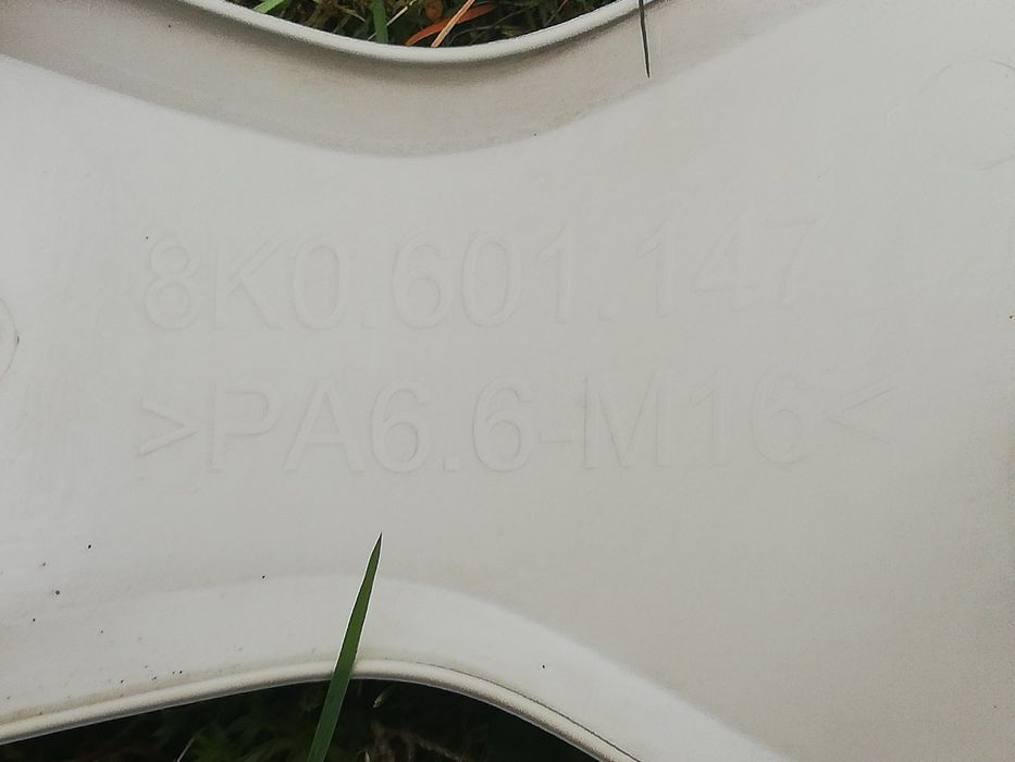 Оригинали тасове за audi