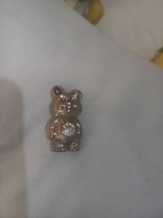 Продам олимпийский мишка.