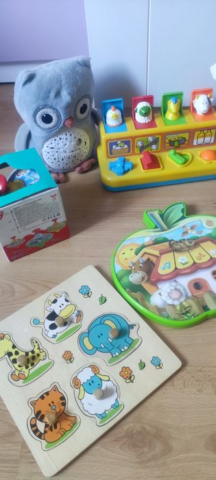 Образователни играчки 9+ месеца- 3 години
