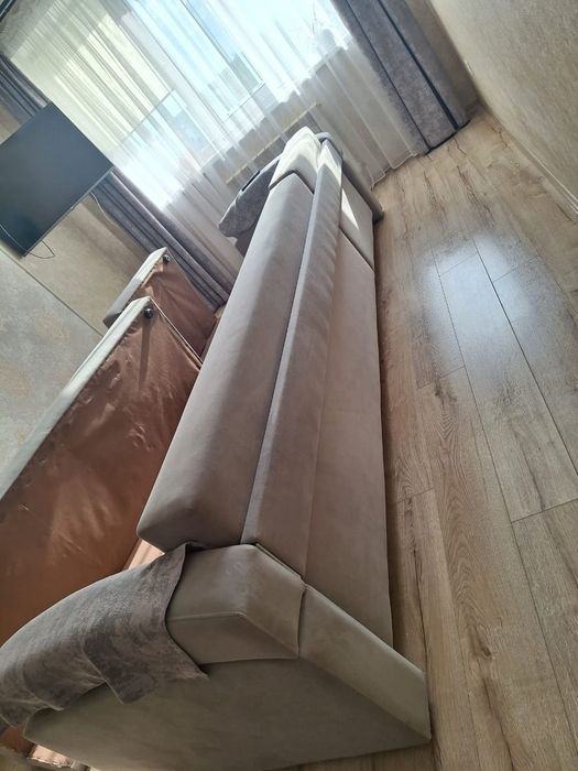 Продам диван в отличном состоянии