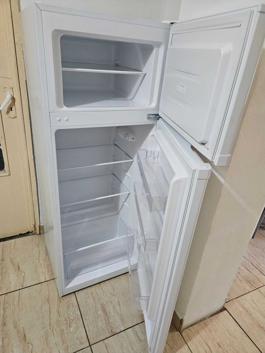 Frigider Vortex de vânzare, în garanție