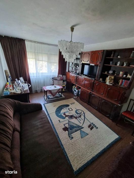 Apartament 2 camere decomandate,Brazdă,Et. 2/4,coloana gaze,bloc 1983
