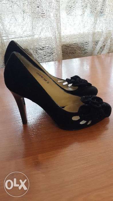 Продам туфли р.35-36