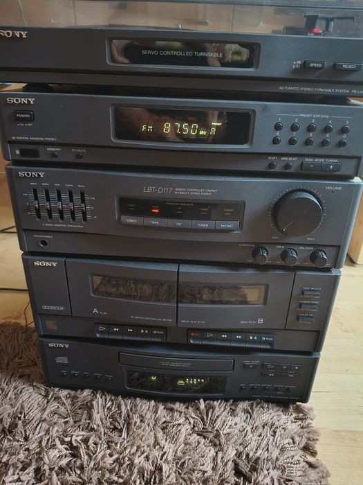 Linie audio Pioneer , combina Sony