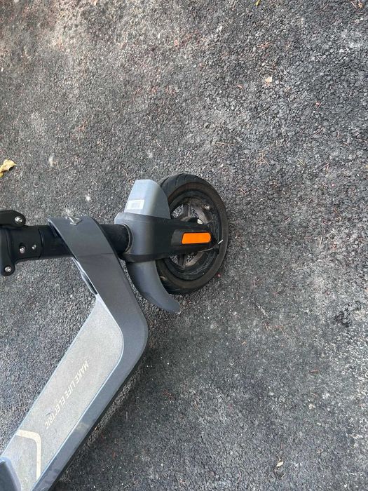 Roller(trotinetă) electrică