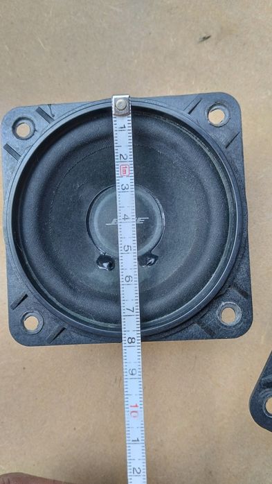 Автомобильные динамики BOSE