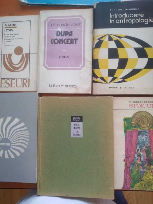 Vand alte carti convenabil