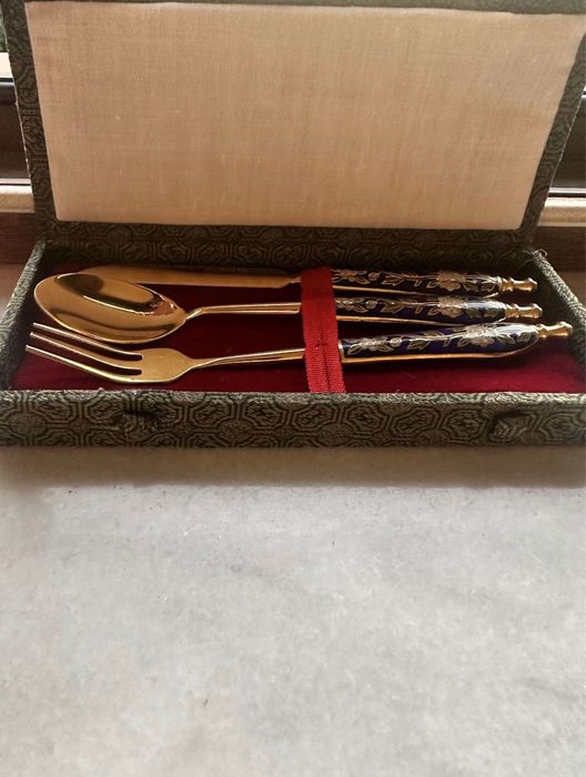 Tacamuri cloisonne