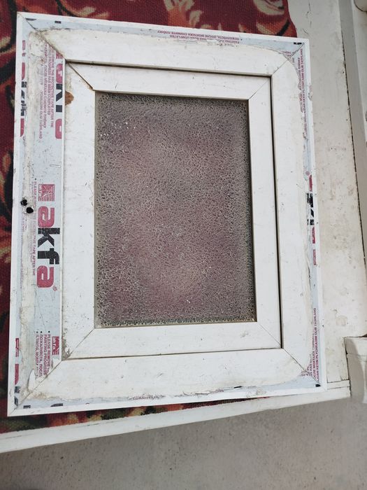 Продаётся форточка для ванной