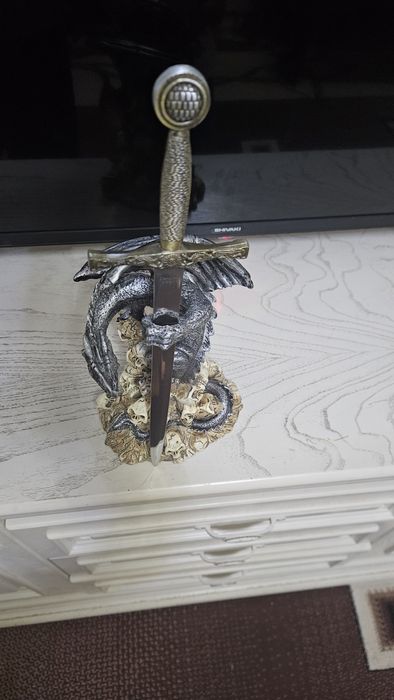 Ajdar sotiladi antikvar xolati ideal