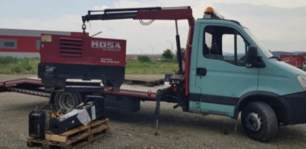 Vand platforma iveco cu macara