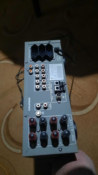 Усилвател с тунер GRUNDIG , RECIVER