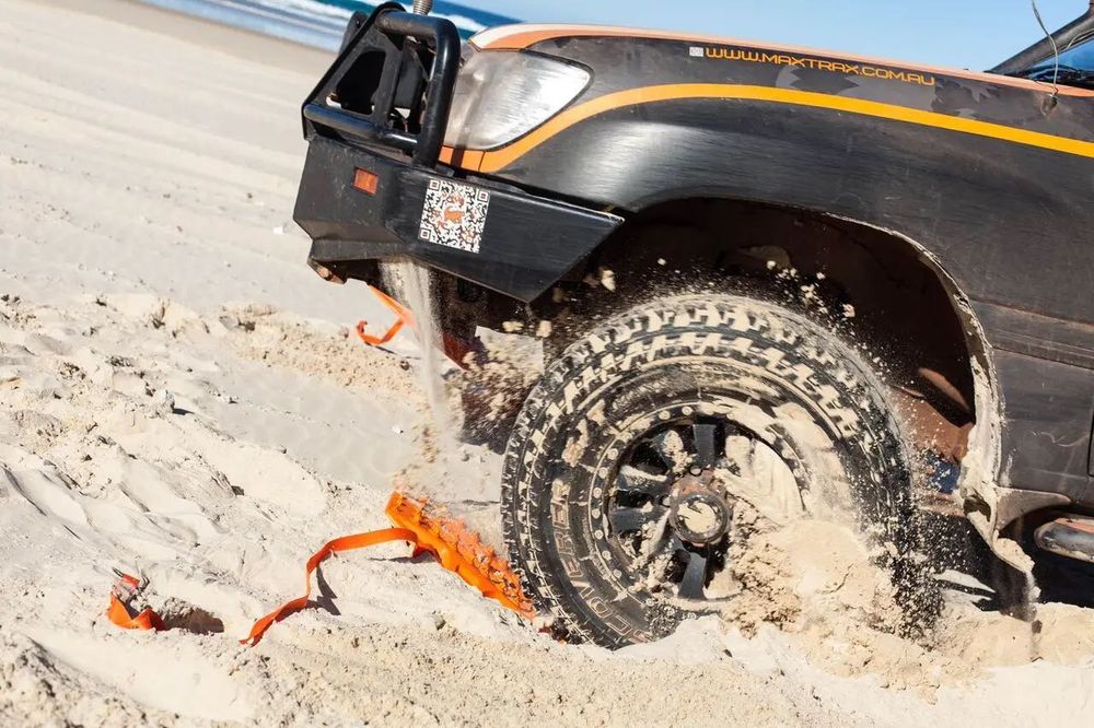 Rampe traverse pentru recuperare in zapada/noroi/nisip/troliu 2 bucati