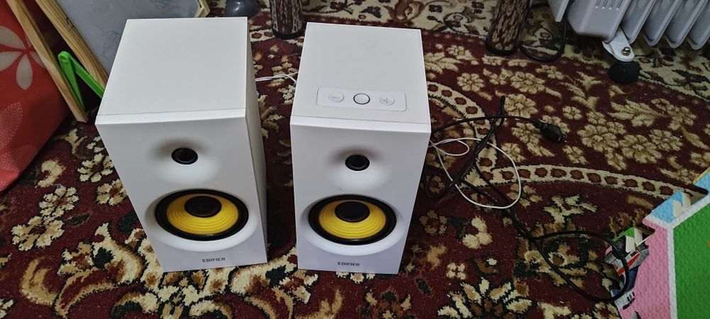 Колонки Edifier R1080BT – отличное состояние, Bluetooth