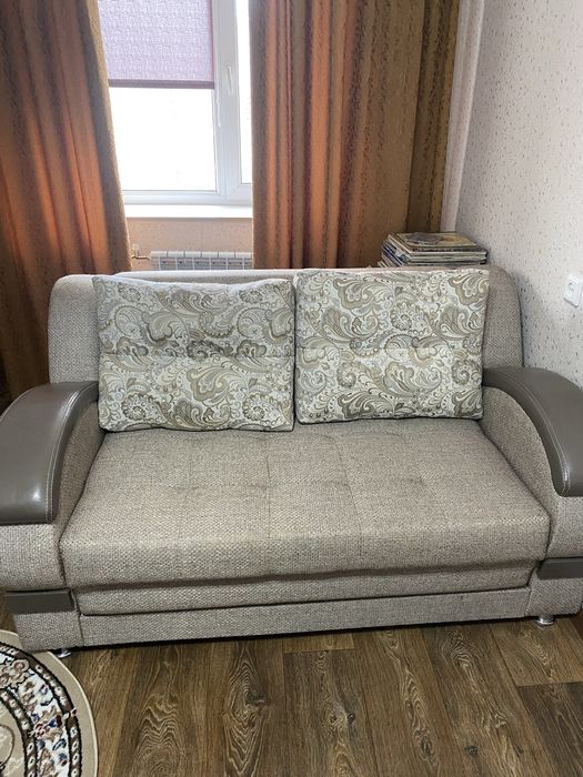 Продам диван 1,5м