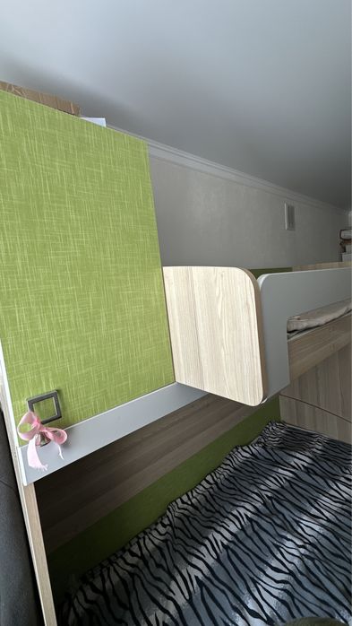 Двухъярусная кровать