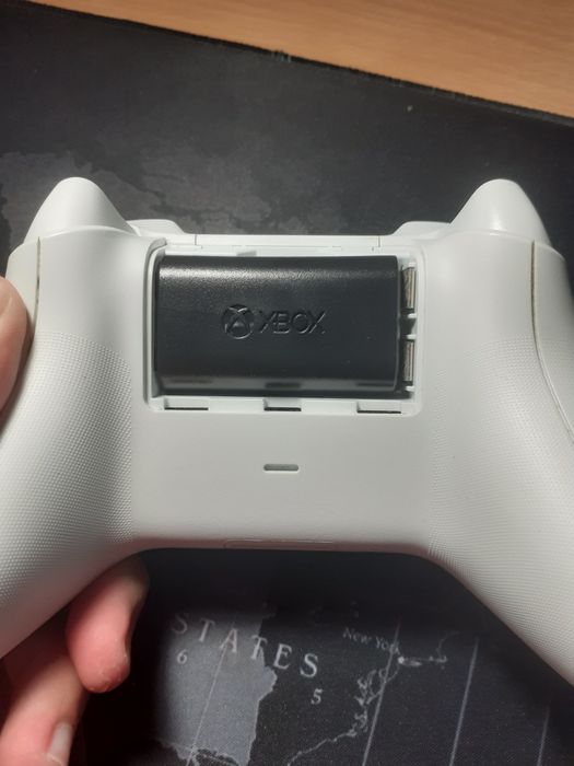 Продам контроллер Xbox